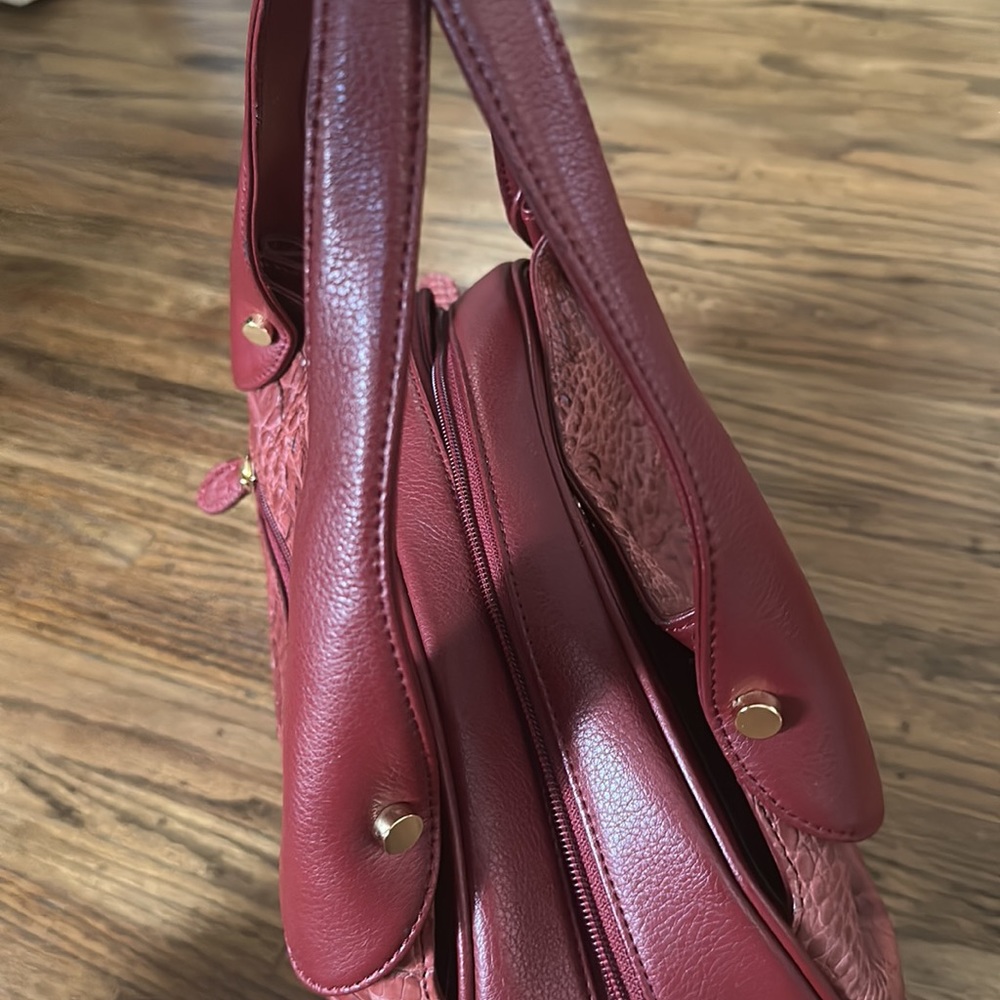 Rodania Crocodile Genuine Leather Bag in Dark Red♥️ - Picture 13 of 17